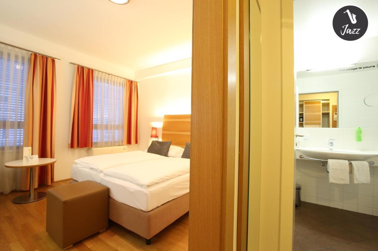 Arte Hotel Wien Stadthalle Exterior foto